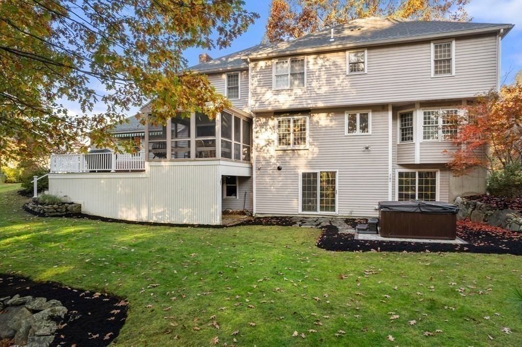 122 Farrington Ln