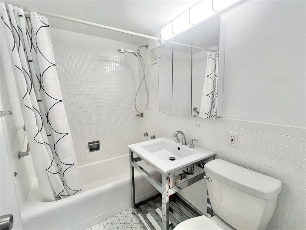 29 Concord Ave # 405