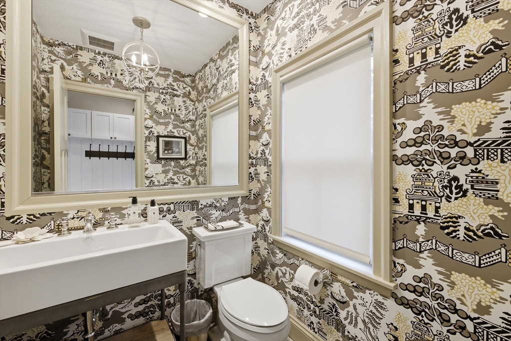 847 Massachusetts Ave