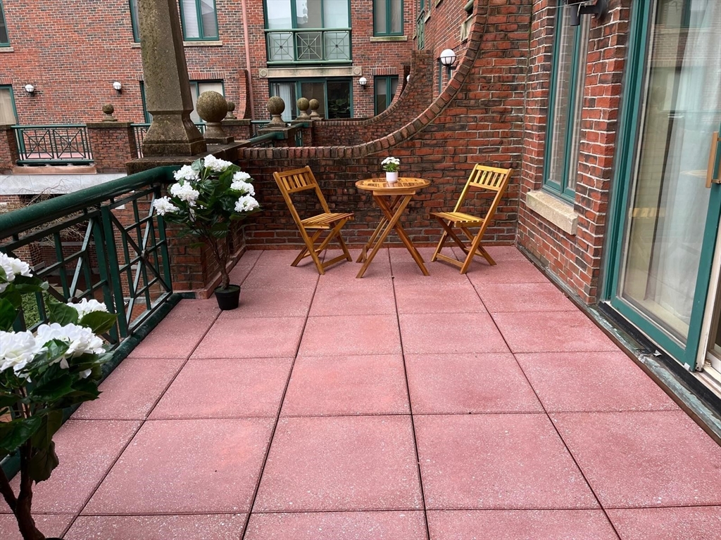 10 Rogers Street # 227