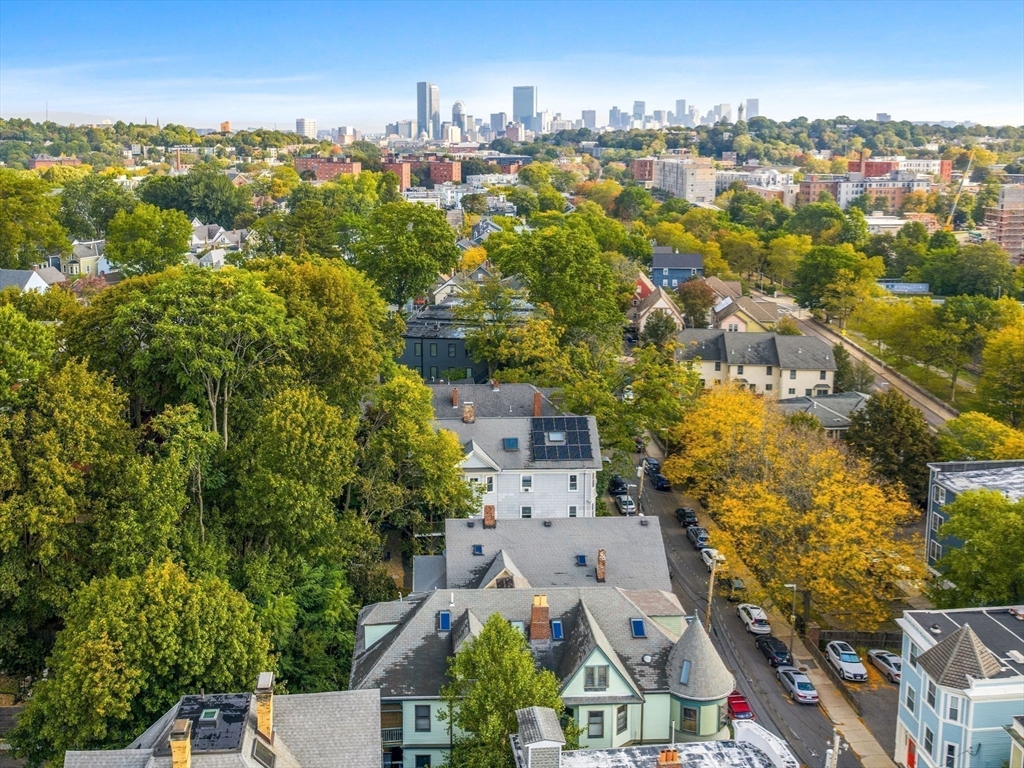 25 Danforth St # 3