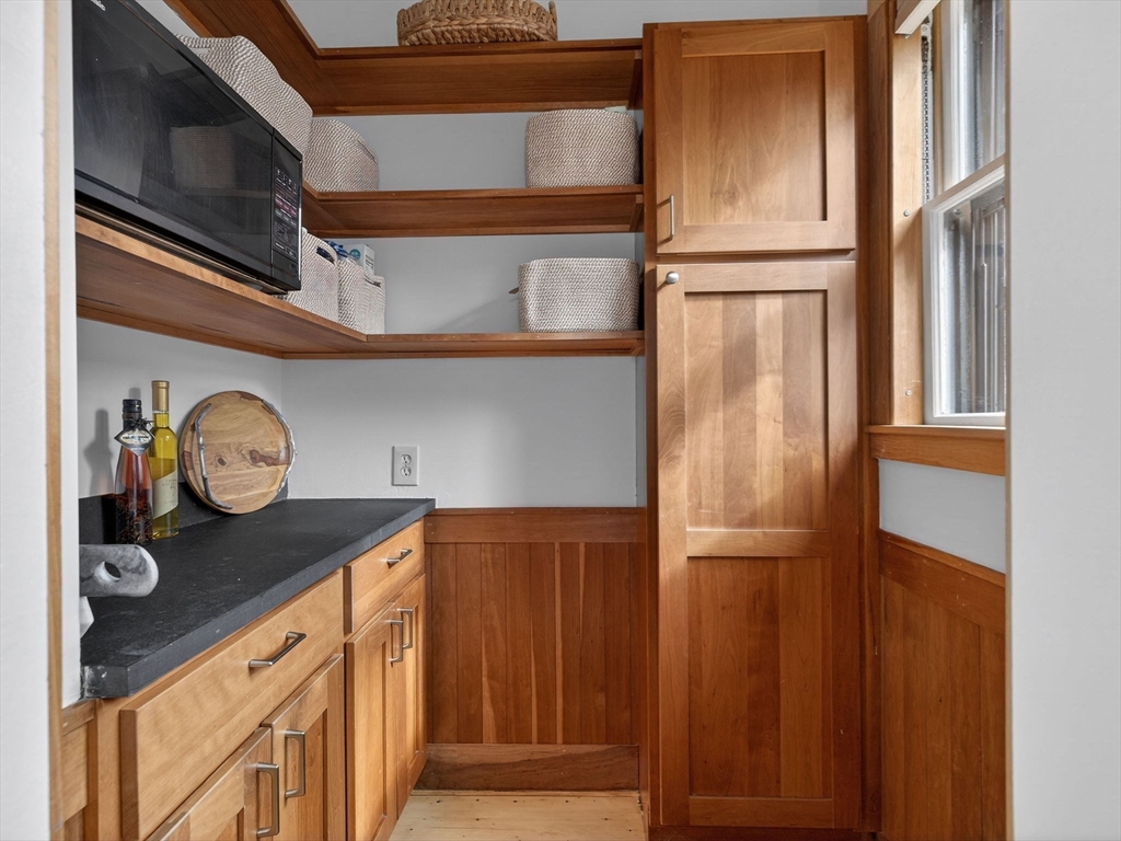 25 Danforth St # 3