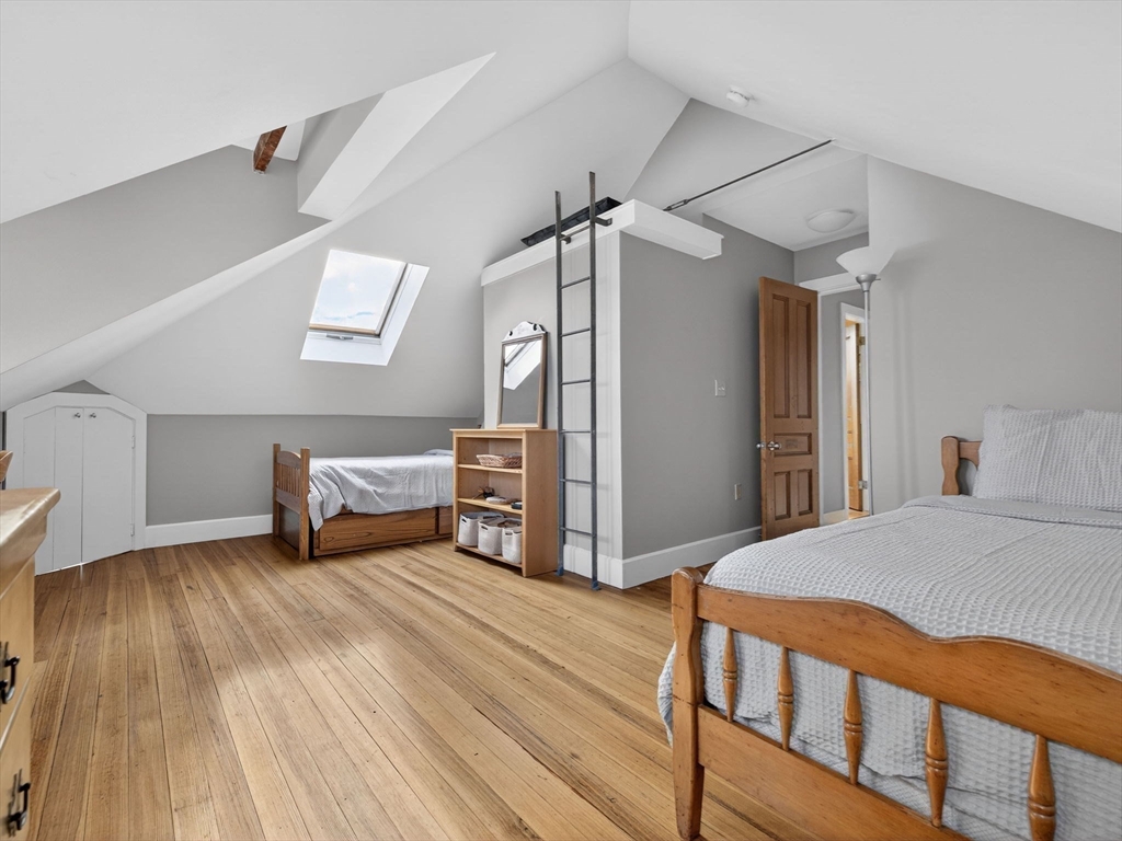 25 Danforth St # 3