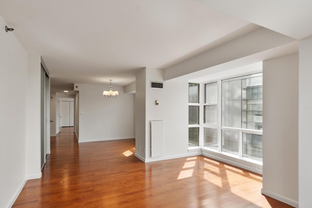 170 Tremont St # 504