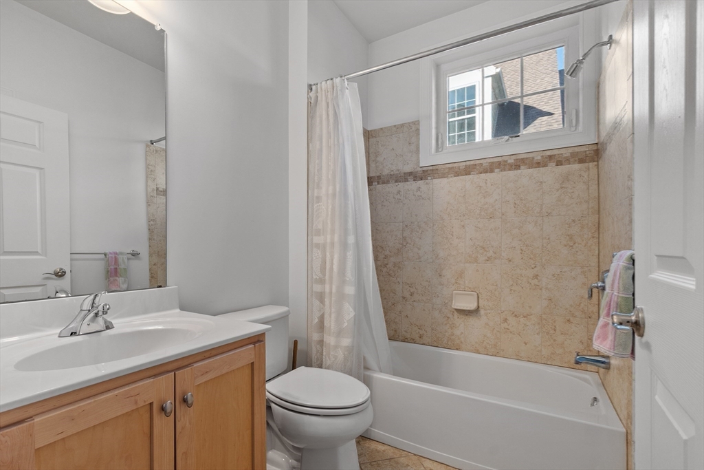13 Wilshire Way # 13