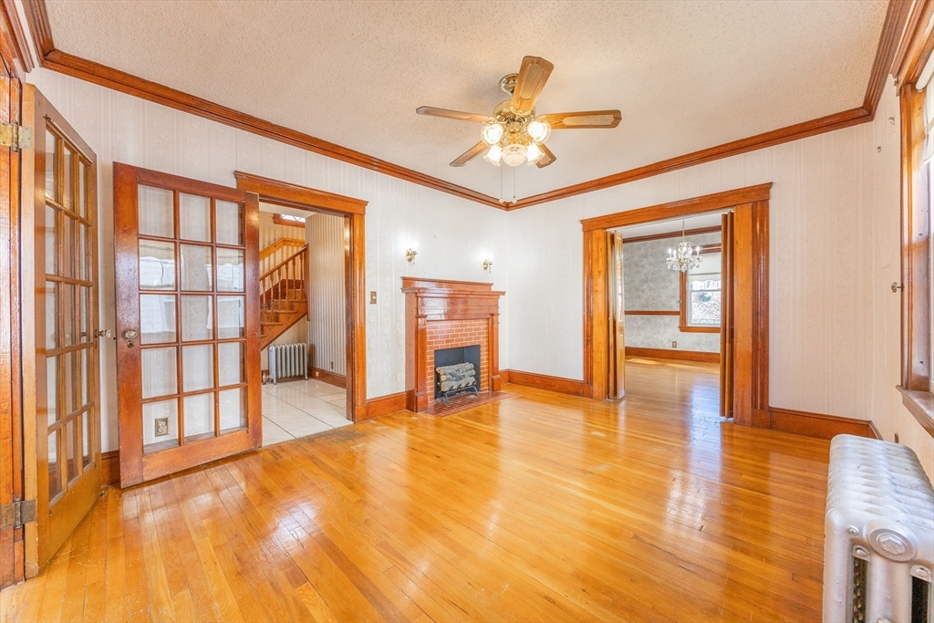 250 Forest St