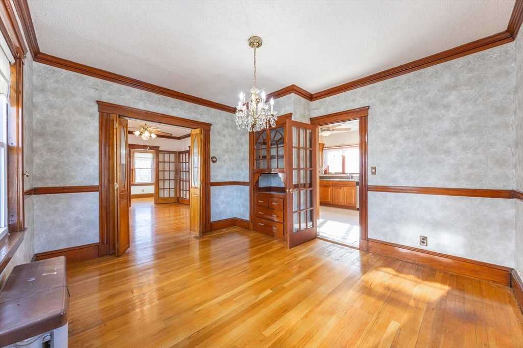 250 Forest St