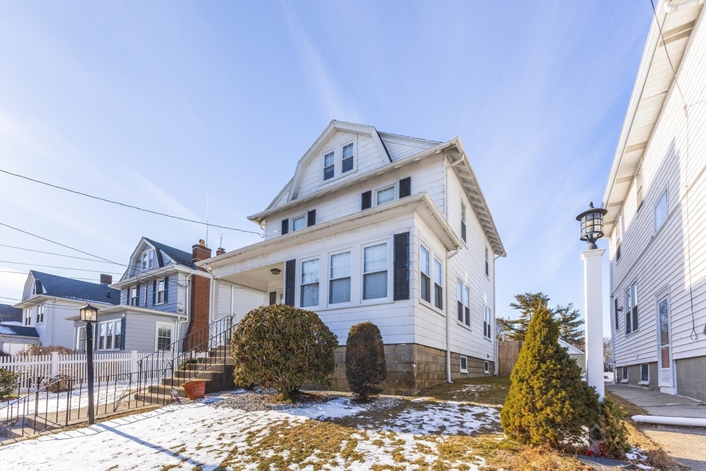 250 Forest St