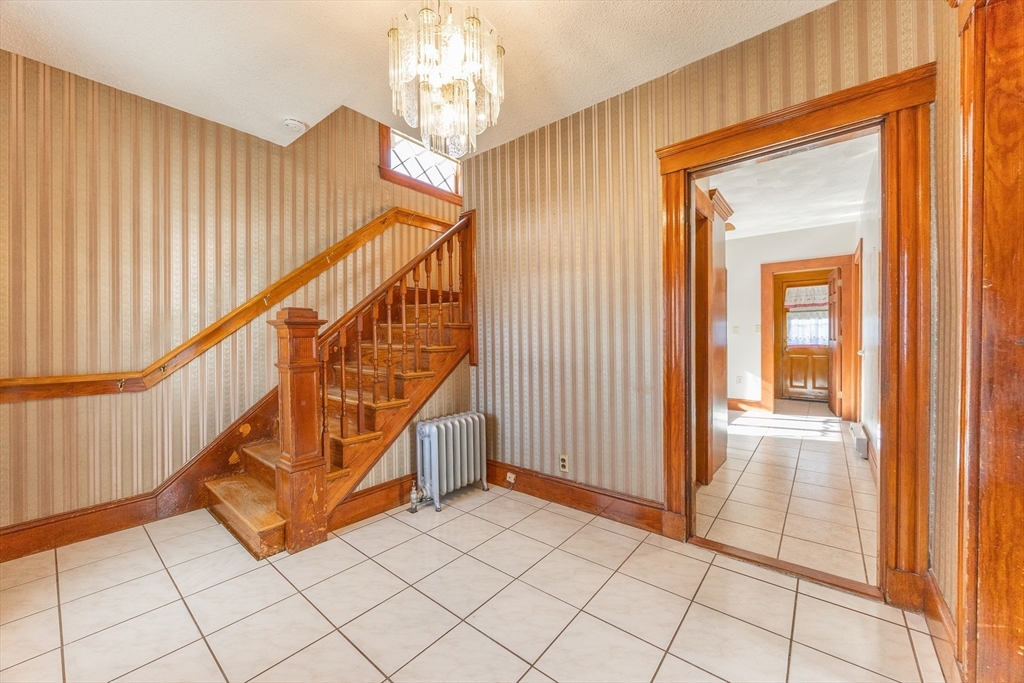 250 Forest St