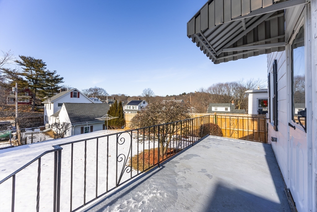 250 Forest St