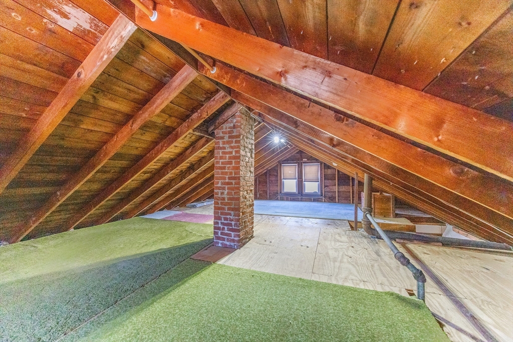 250 Forest St