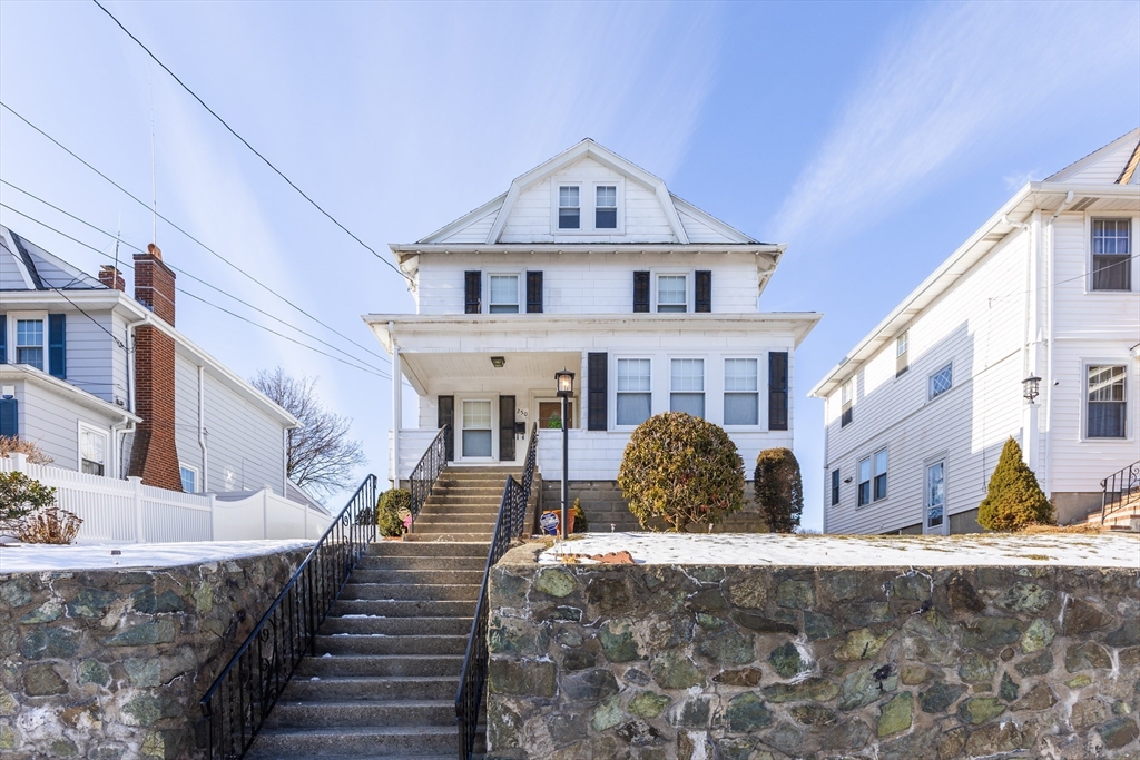 250 Forest St