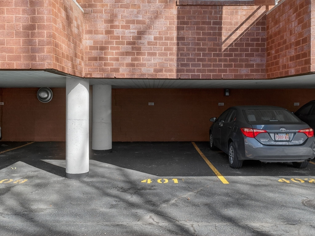 50 Watertown St Unit: 401