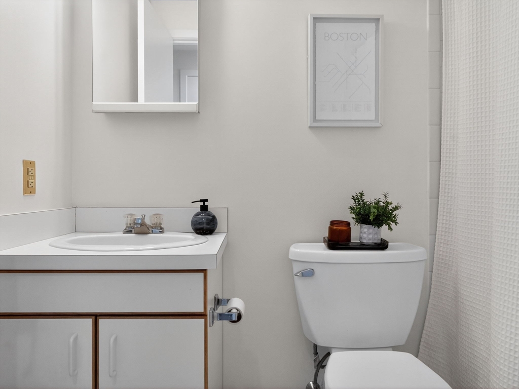 50 Watertown St Unit: 401