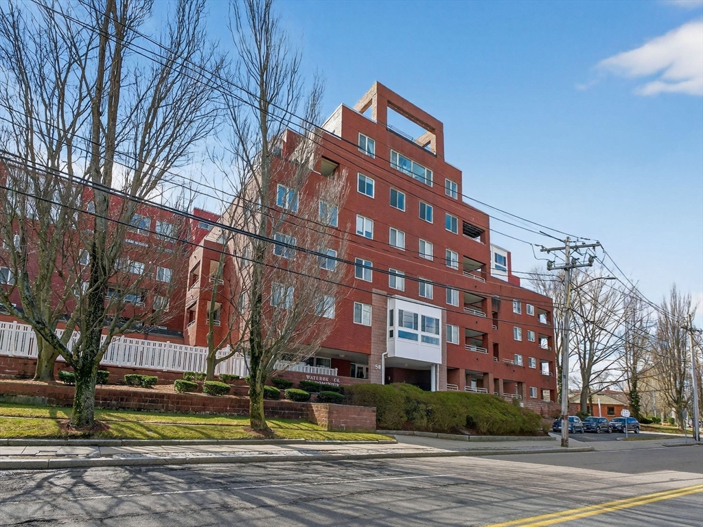 50 Watertown St Unit: 401