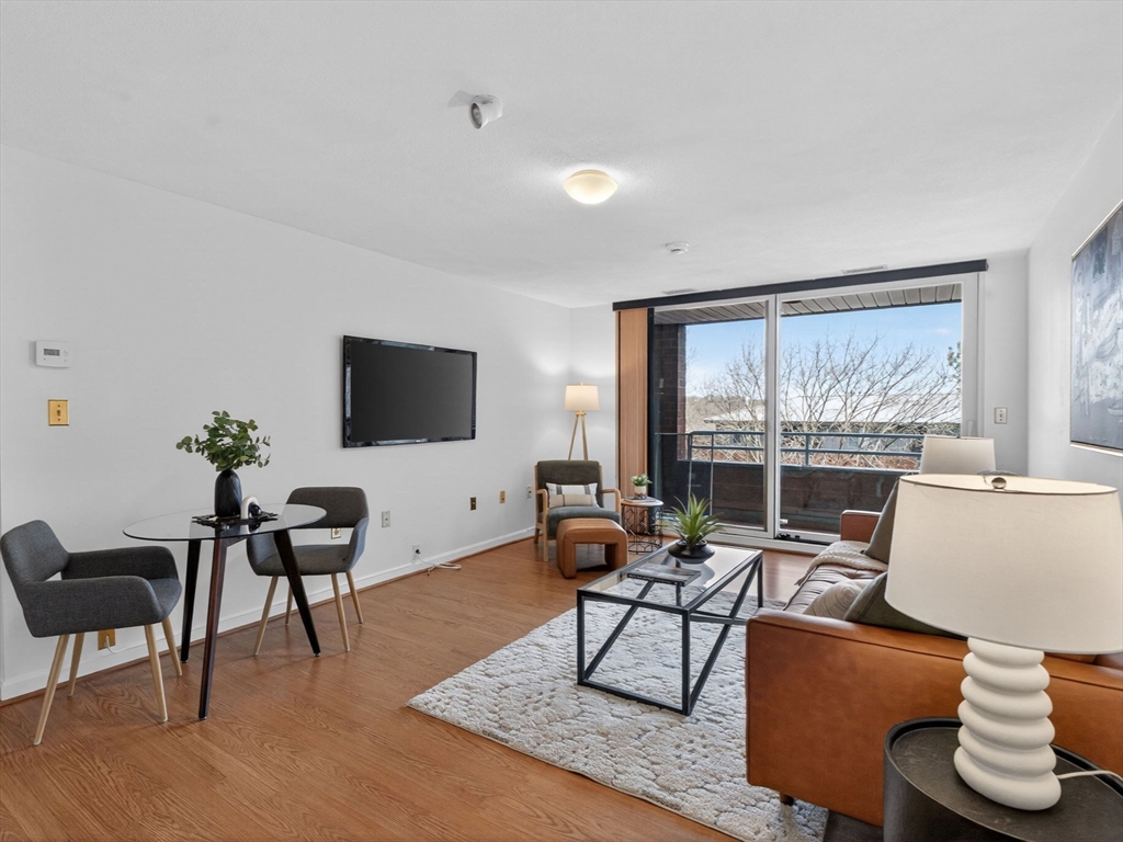 50 Watertown St Unit: 401