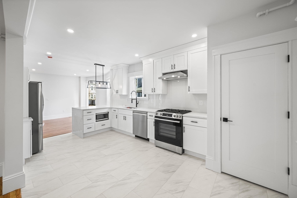 10 Beech St # 2