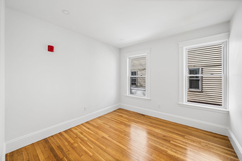 10 Beech St # 2