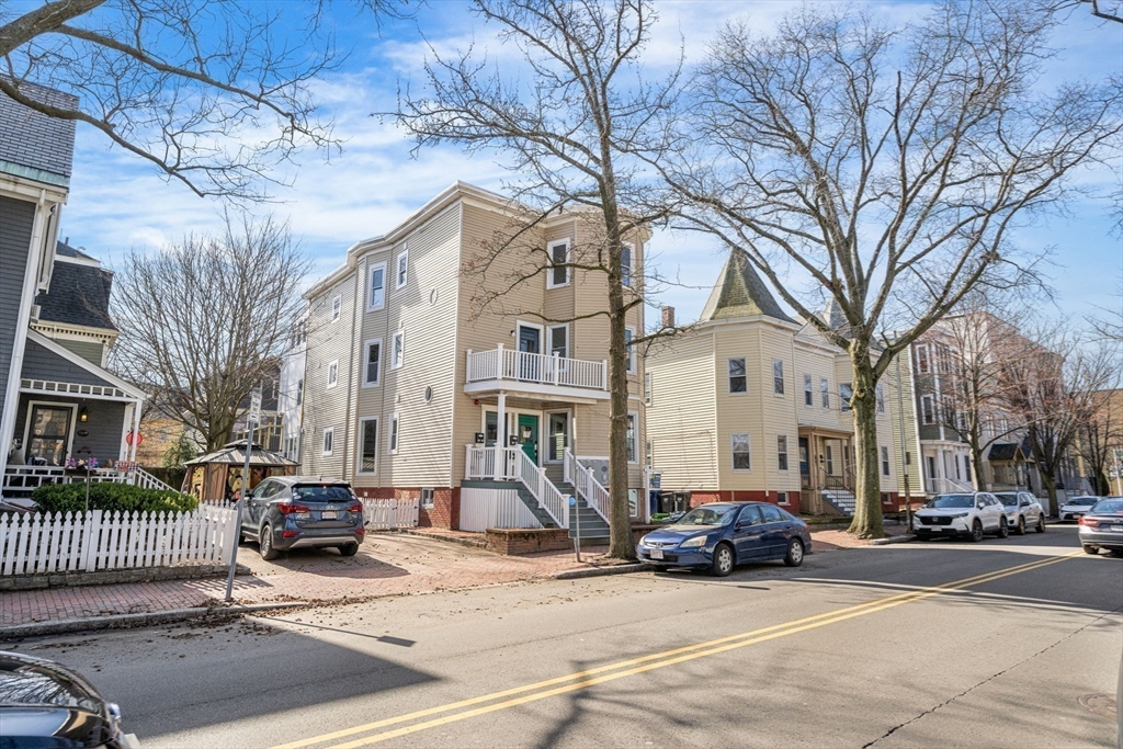 10 Beech St # 2