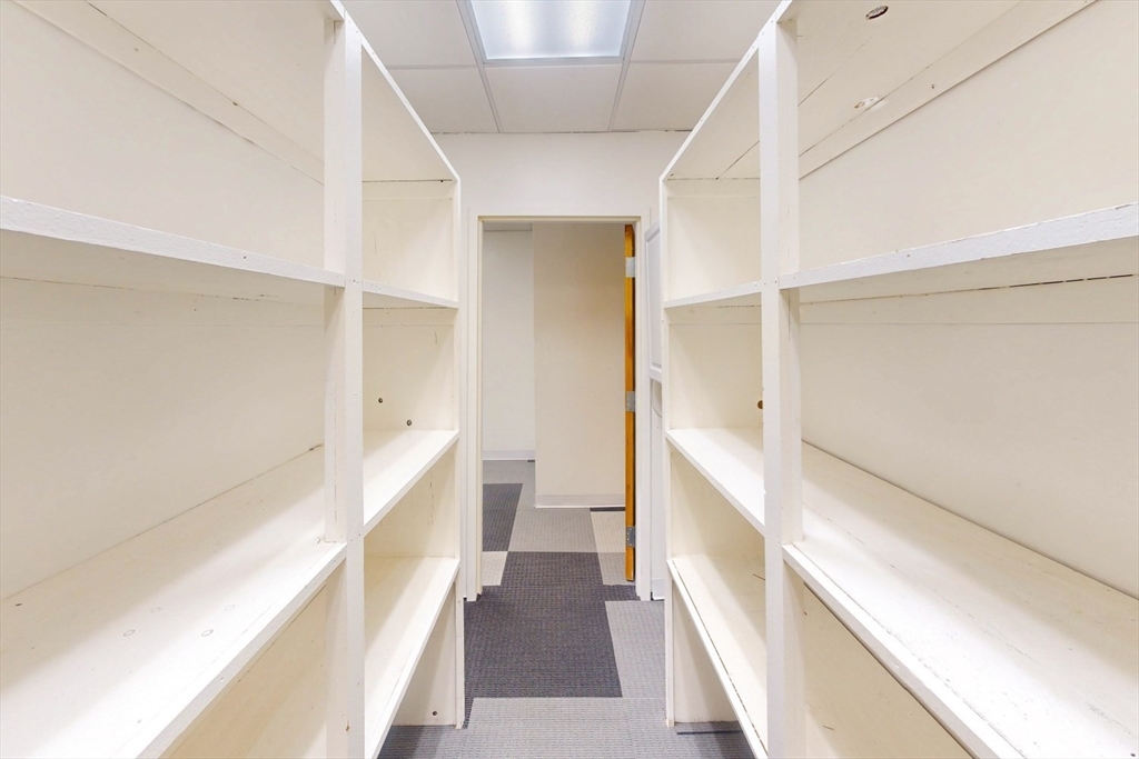 552 Massachusetts Ave # 204