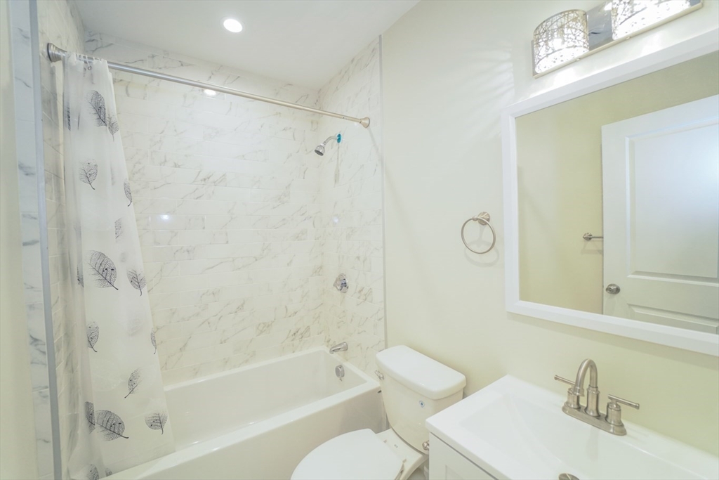 424 Marlborough Street # 1