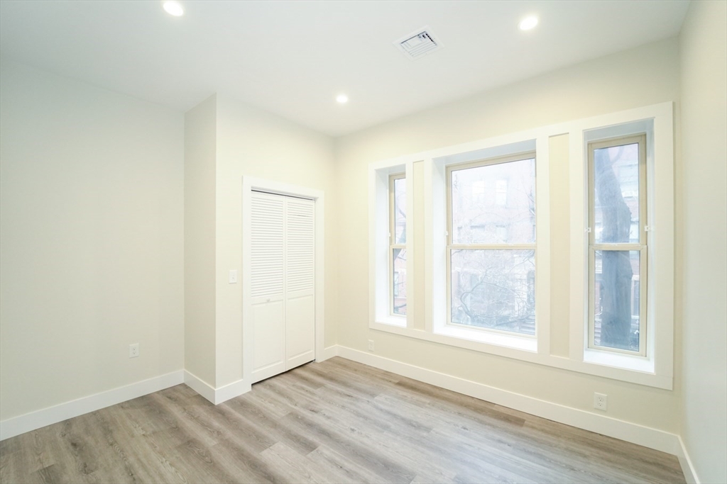 424 Marlborough Street # 1