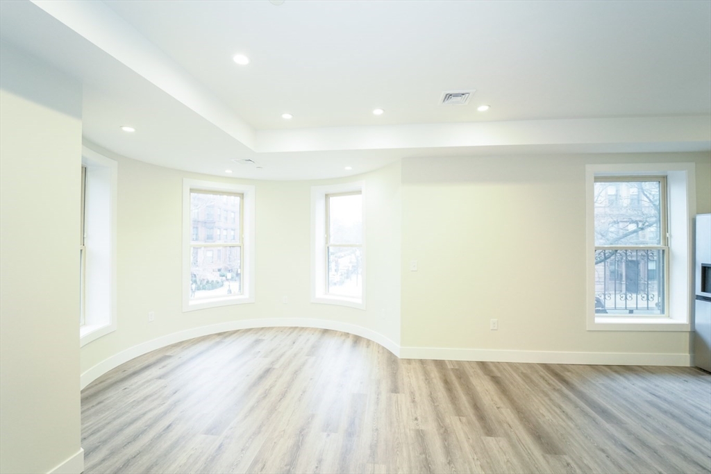 424 Marlborough Street # 1