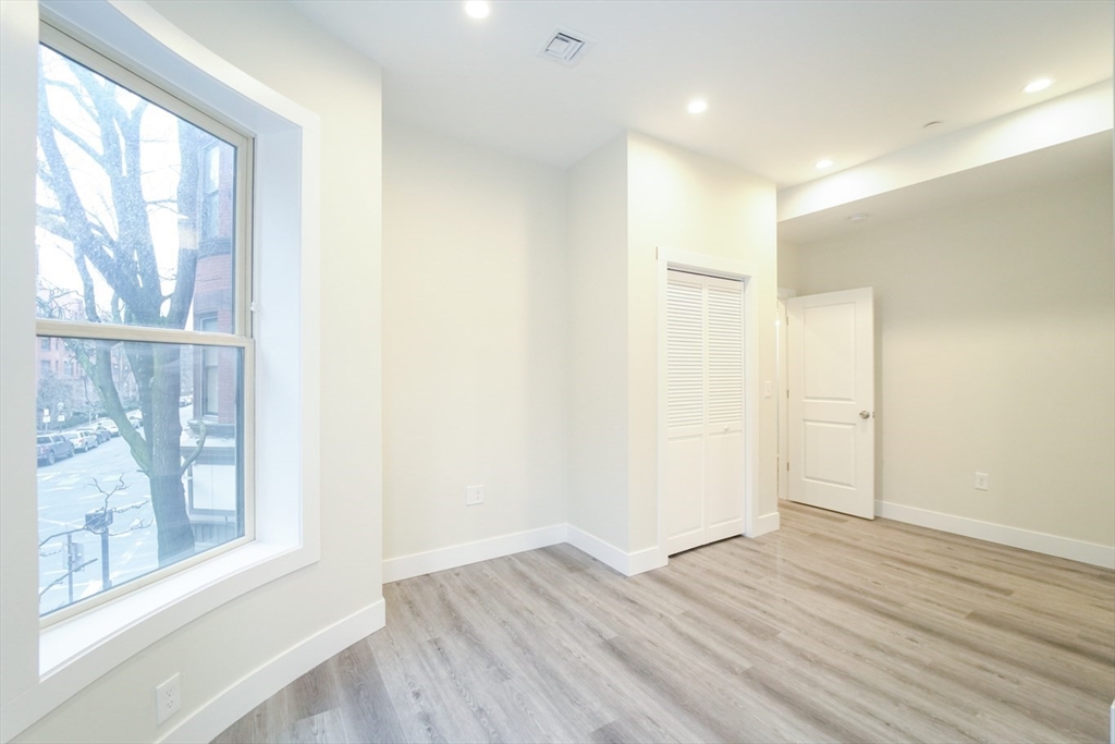 424 Marlborough Street # 1