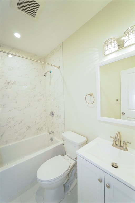 424 Marlborough Street # 1