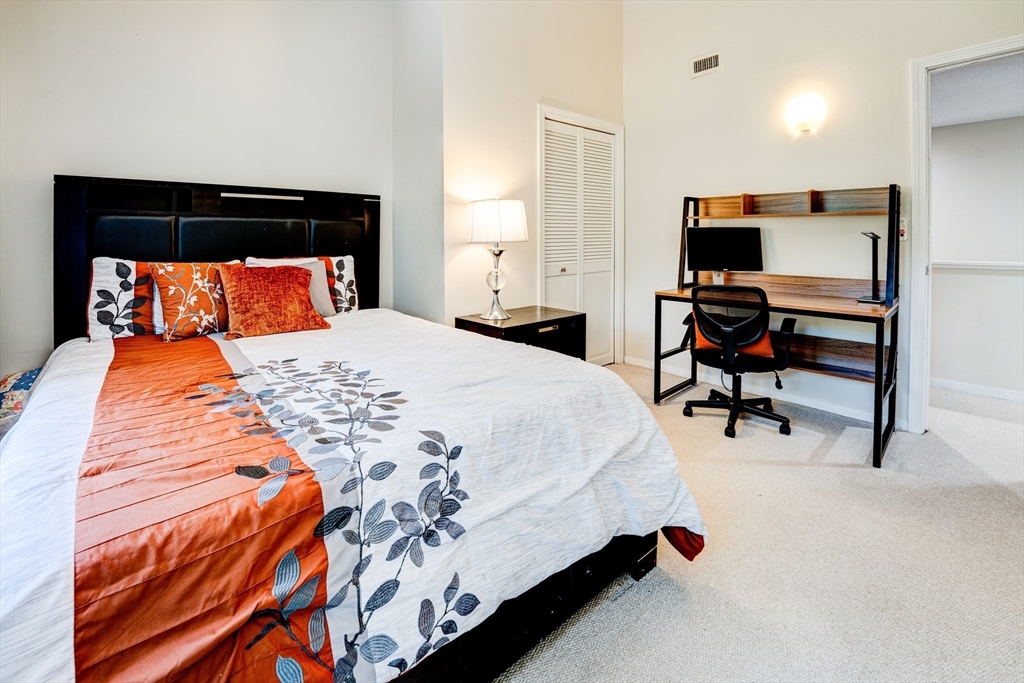 559 Great Elm Way # 559