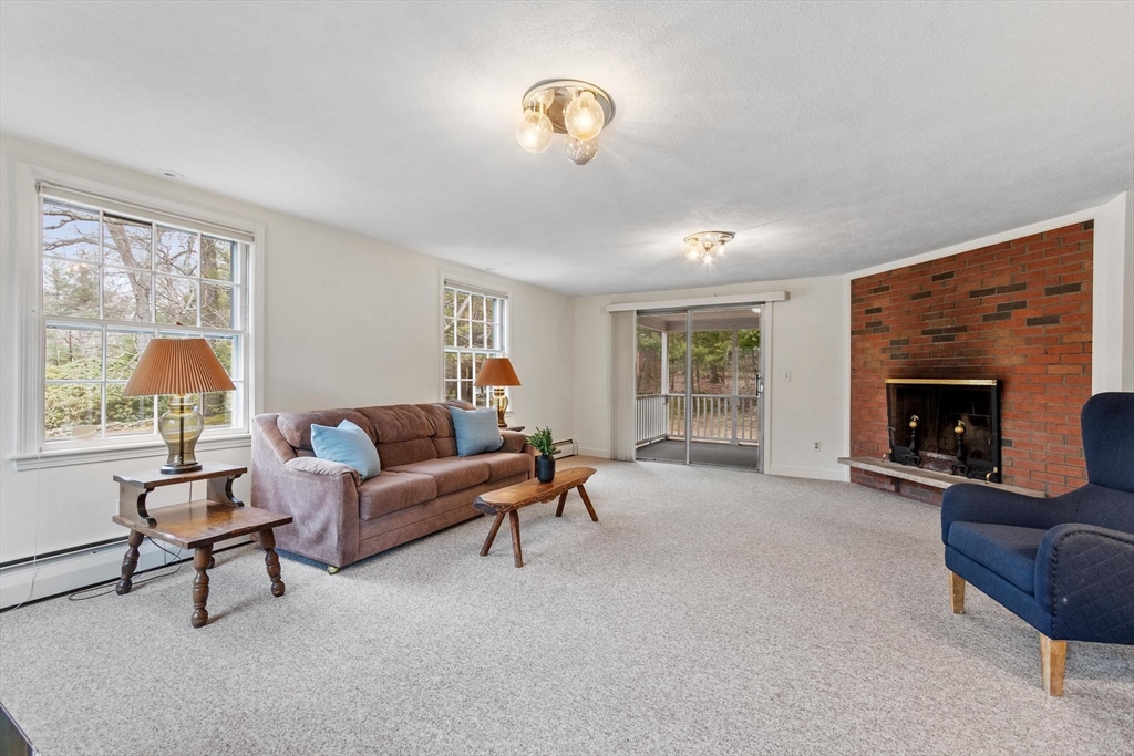 31 Old Stagecoach Rd