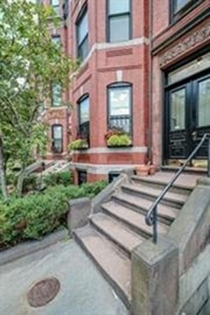 342 Commonwealth Ave # 3