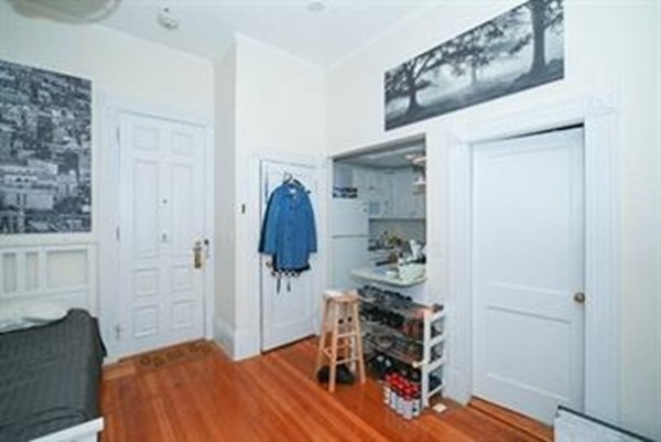 342 Commonwealth Ave # 3