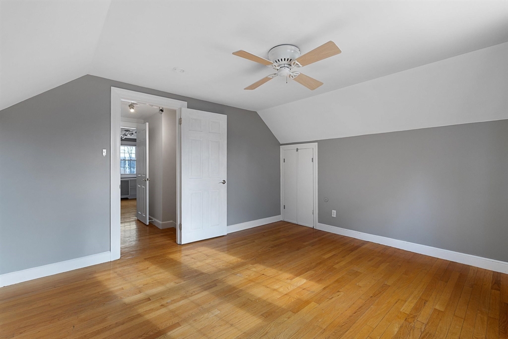 553 Elm St