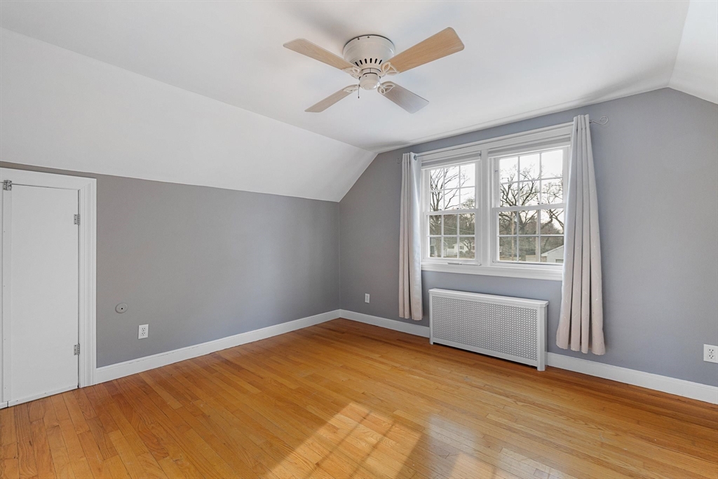 553 Elm St
