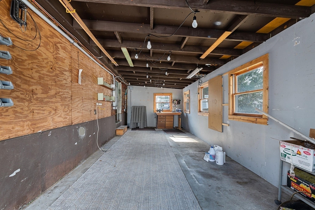 553 Elm St