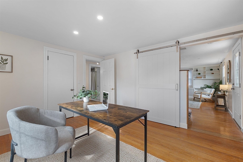 553 Elm St