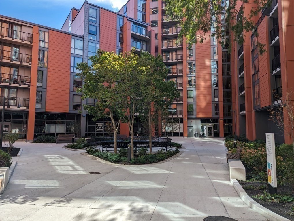 810 Memorial Dr # 300