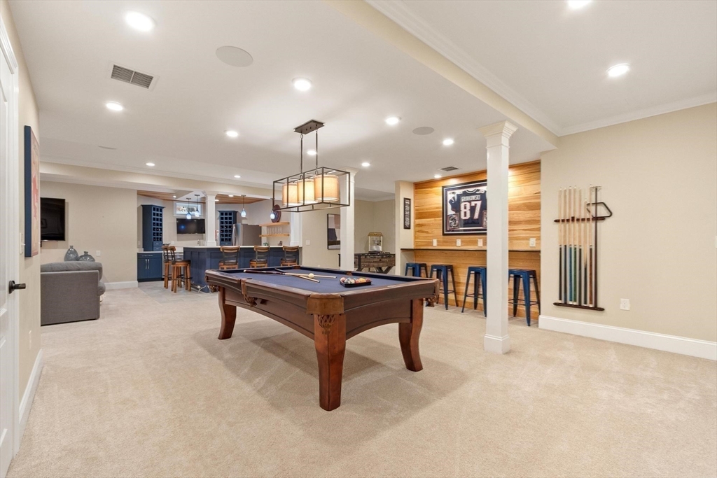 2 Jackson Dr