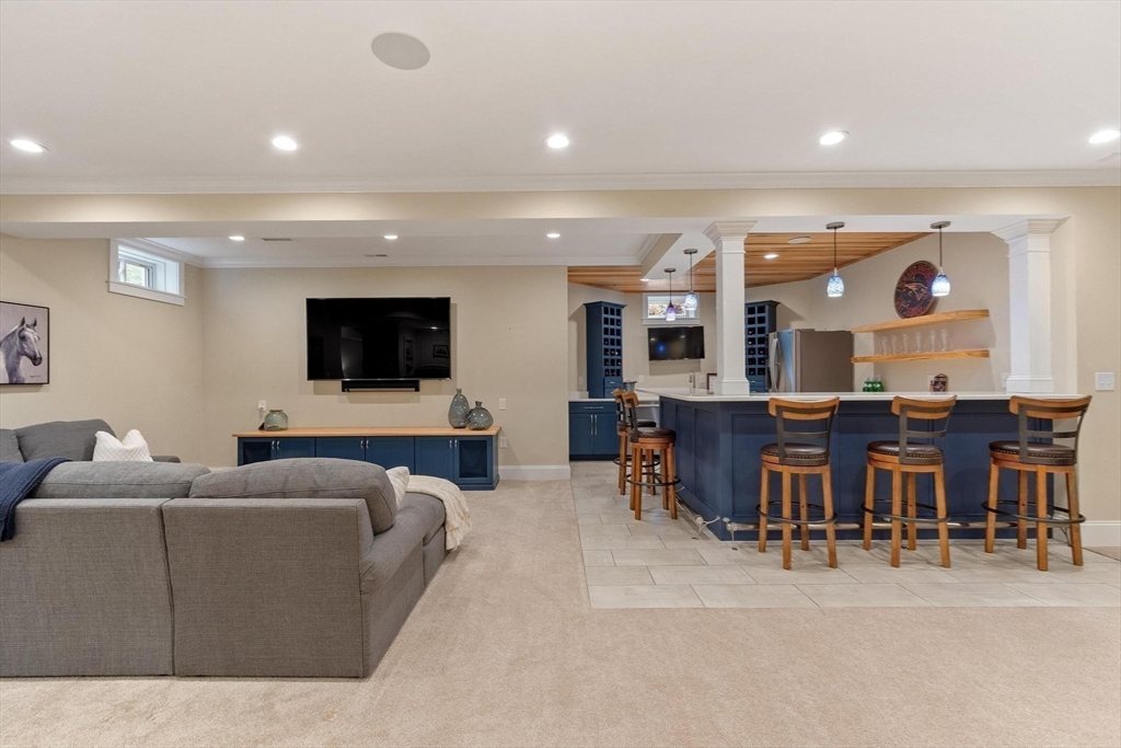 2 Jackson Dr
