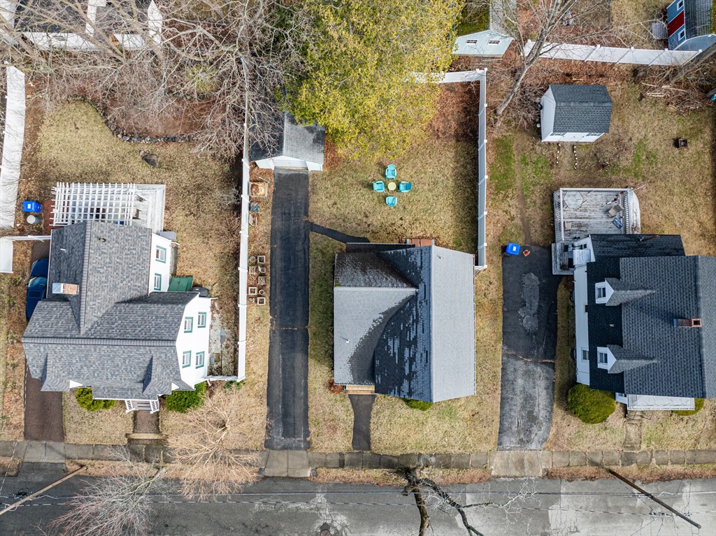 8 Harrison St