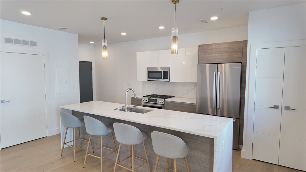 30 Penniman Rd # 305