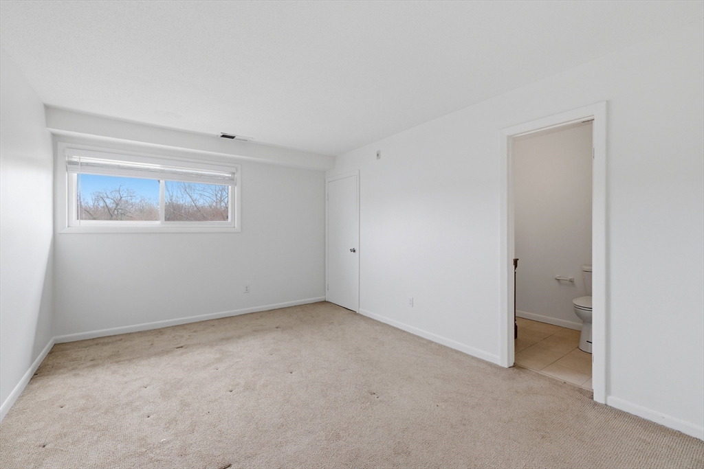 26 Beacon Street # 10F