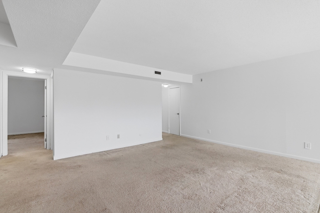 26 Beacon Street # 10F