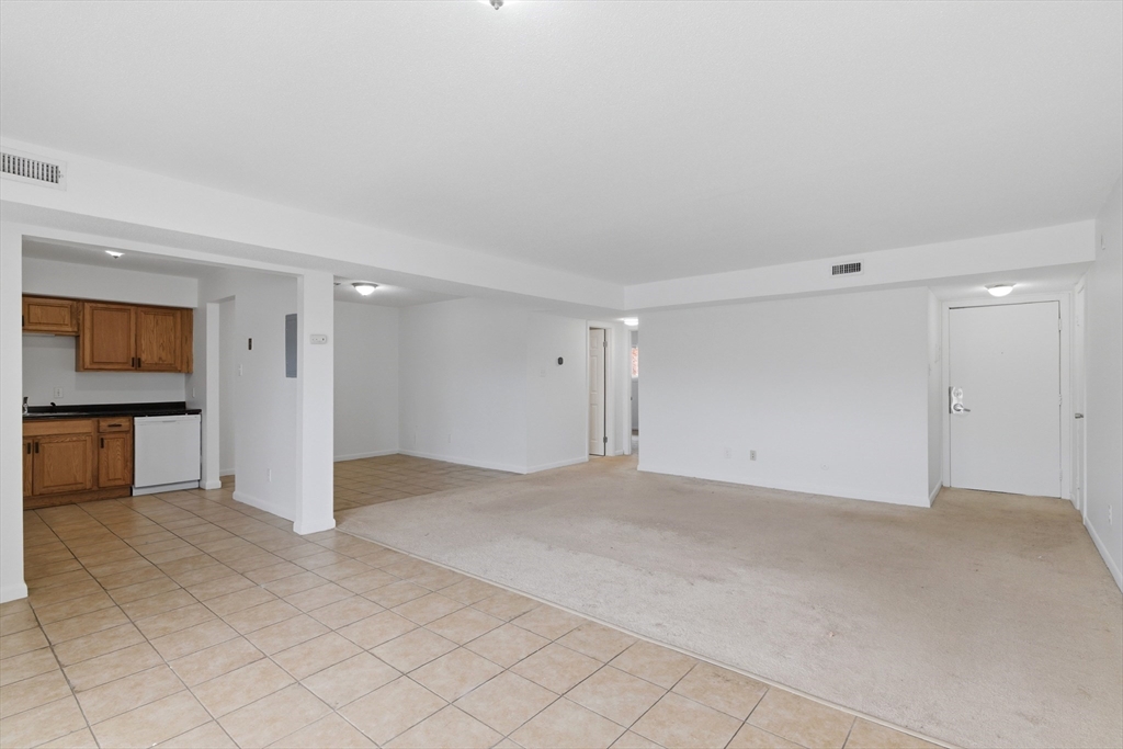 26 Beacon Street # 10F