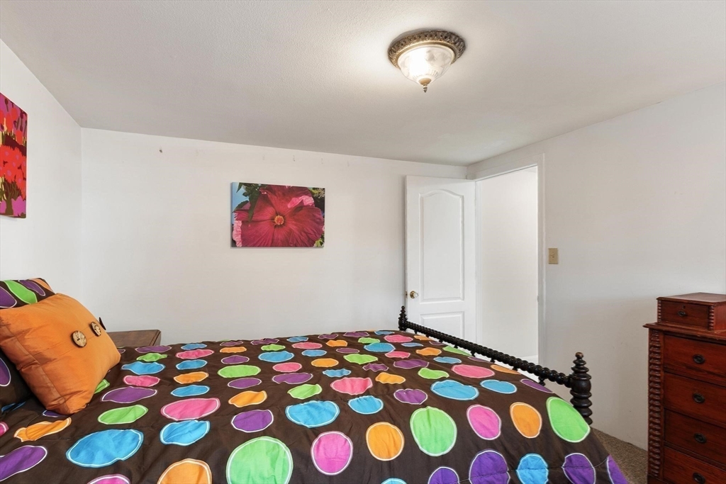 20 Bayberry Rd