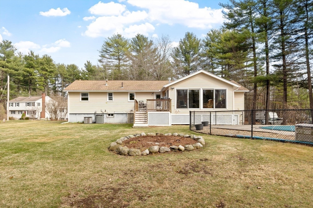 20 Bayberry Rd