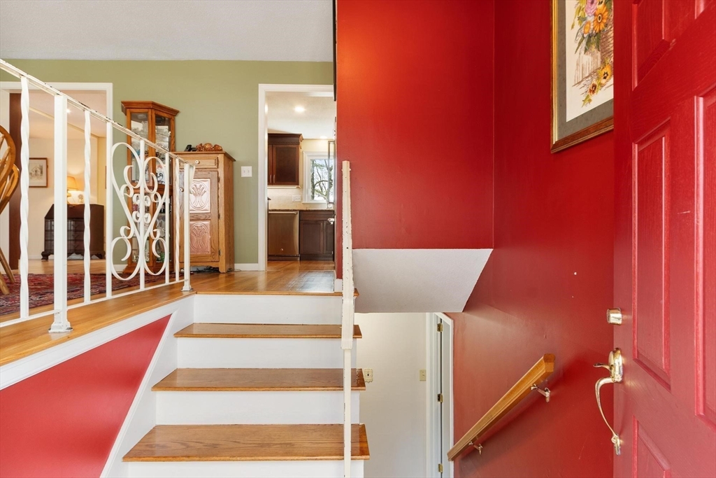 20 Bayberry Rd