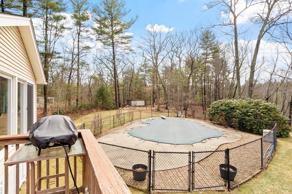 20 Bayberry Rd