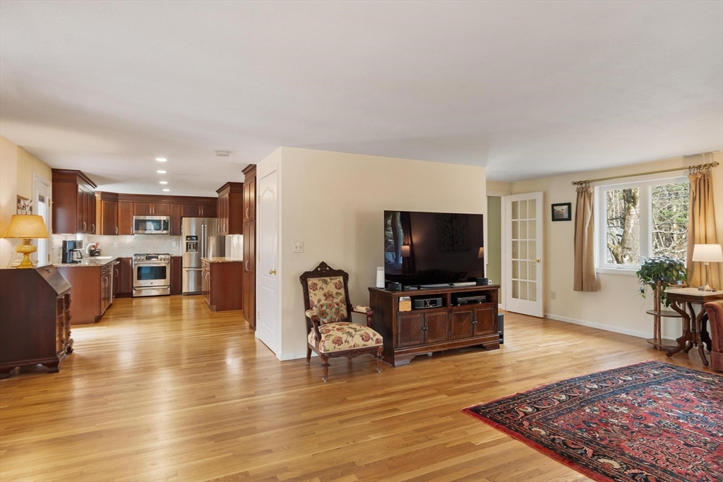 20 Bayberry Rd
